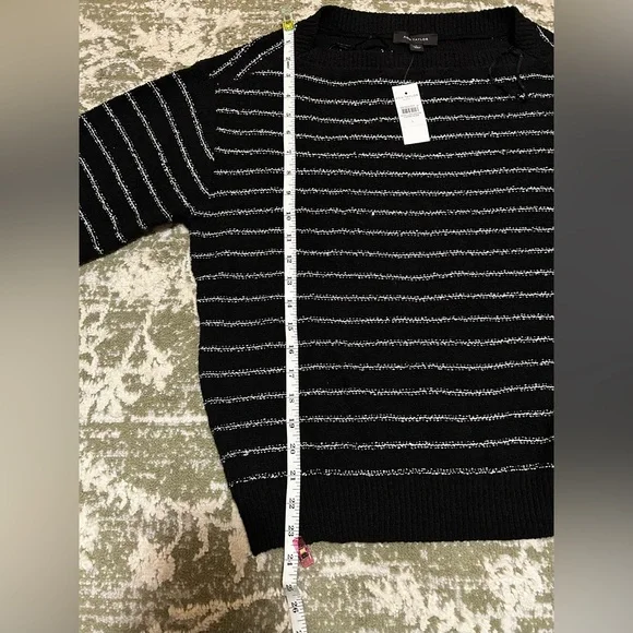 Ann Taylor Sequin Striped Black And White Sweater - New With Tags Size Large - Picture 4 of 7